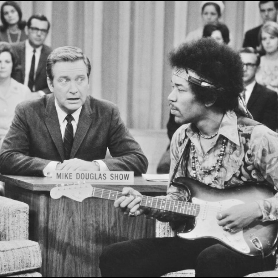 Sinatra Called Hendrix ‘NOISE’ on Mike Douglas Show — 10 Minutes Later Said ‘I Was WRONG’