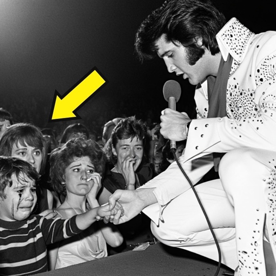 Crying boy begged Elvis not to forget him — his answer left thousands of fans speechless D
