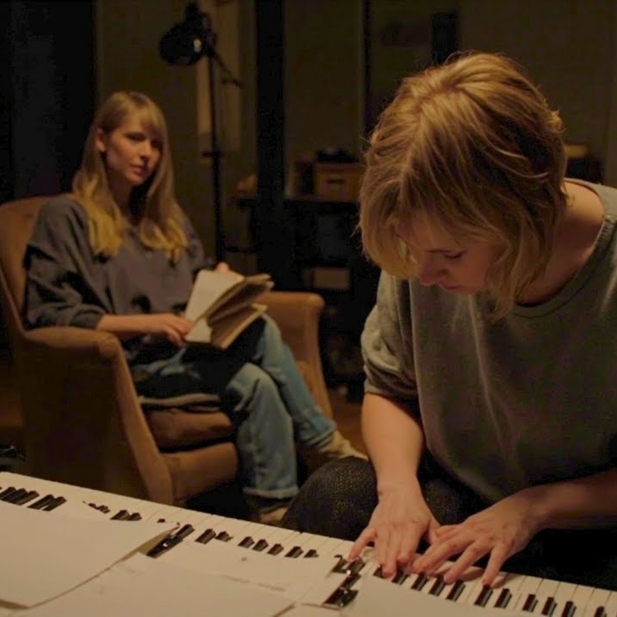 Adele Couldn’t Write for 6 Months — Then Taylor Swift Showed Up and Did Something NO ONE Expected JJ
