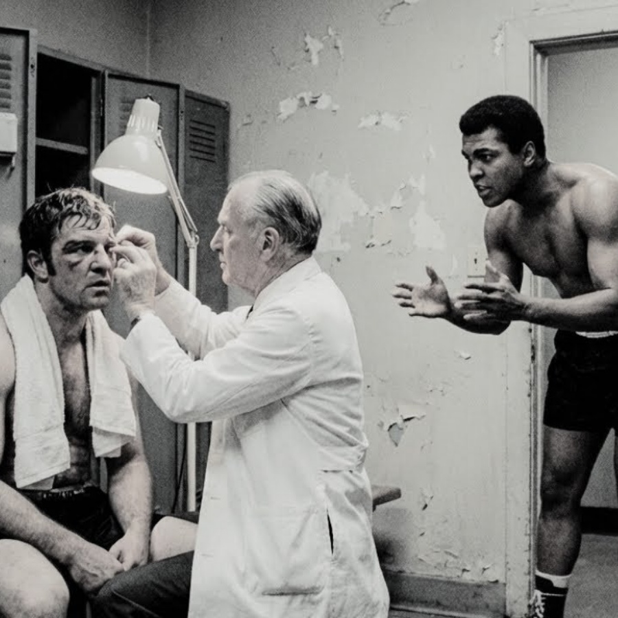 The opponent Ali DESTROYED tried to save his life — perfect kidney match 1996 JJ