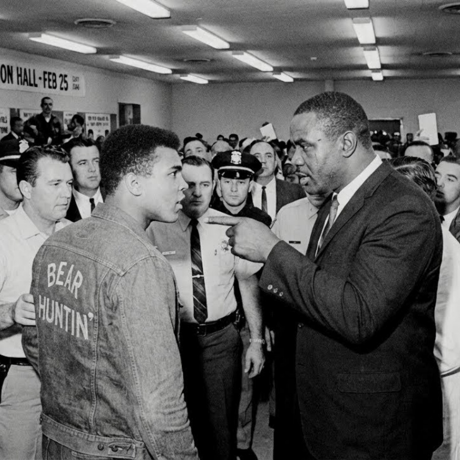 Sonny Liston Called Ali ‘Pretty Boy Pretender’ — What Ali Did at Midnight Brought 7 Police Cars JJ
