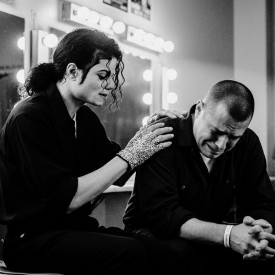 Michael Jackson found his crew member crying over dying wife, what he did next wll RESTORE yor faith JJ