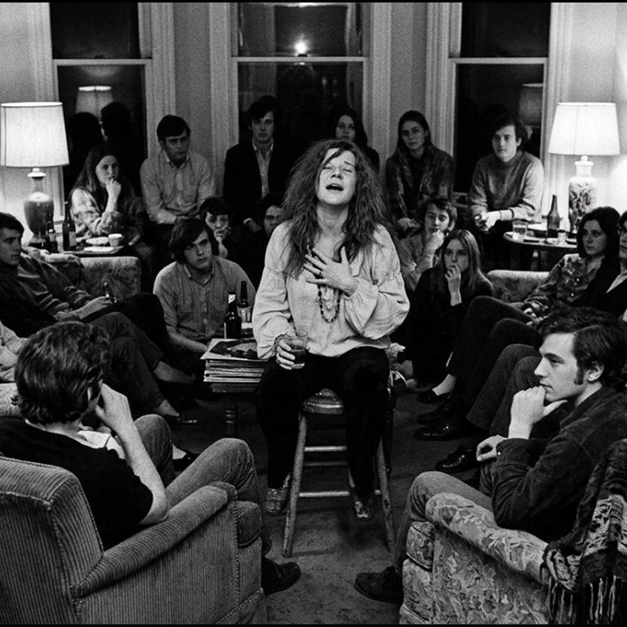 One Night in San Francisco Janis Joplin Knocked on a Stranger’s Door — She Sang Until Dawn D